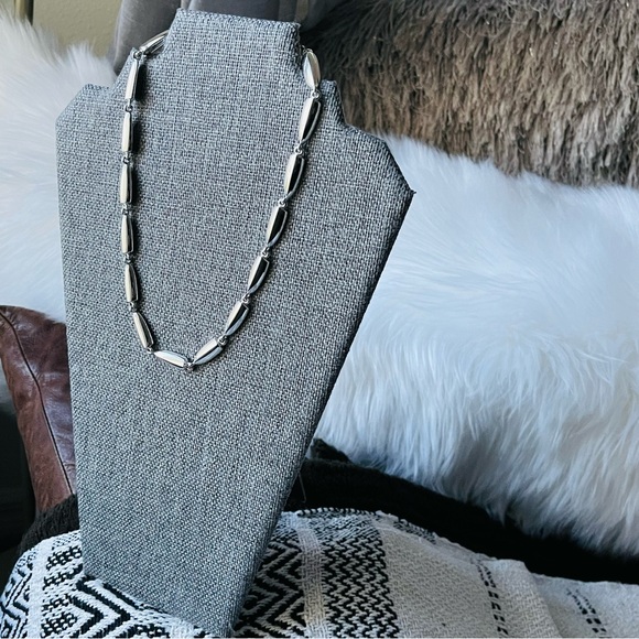 MONET | Choker Linked Chain Silver Tone Necklace - Picture 11 of 13